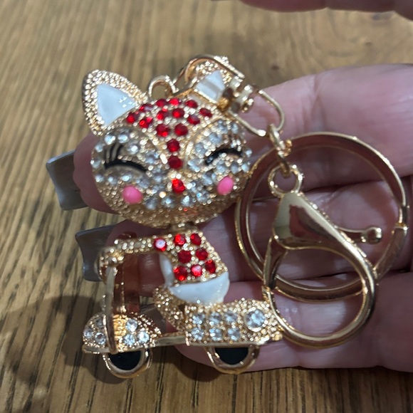 Gold and Red Cat Keychain with Crystals - Picture 3 of 4